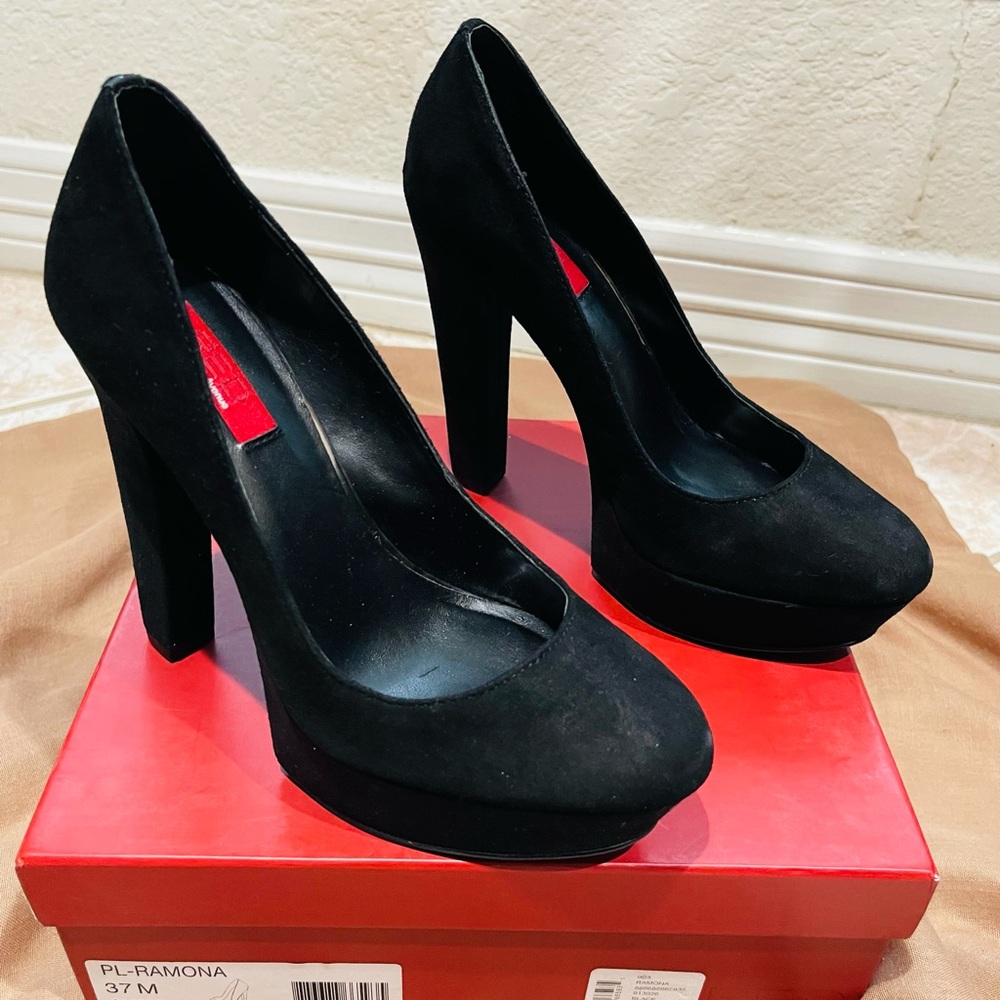 RED, PL- Ramona black 37- Suede